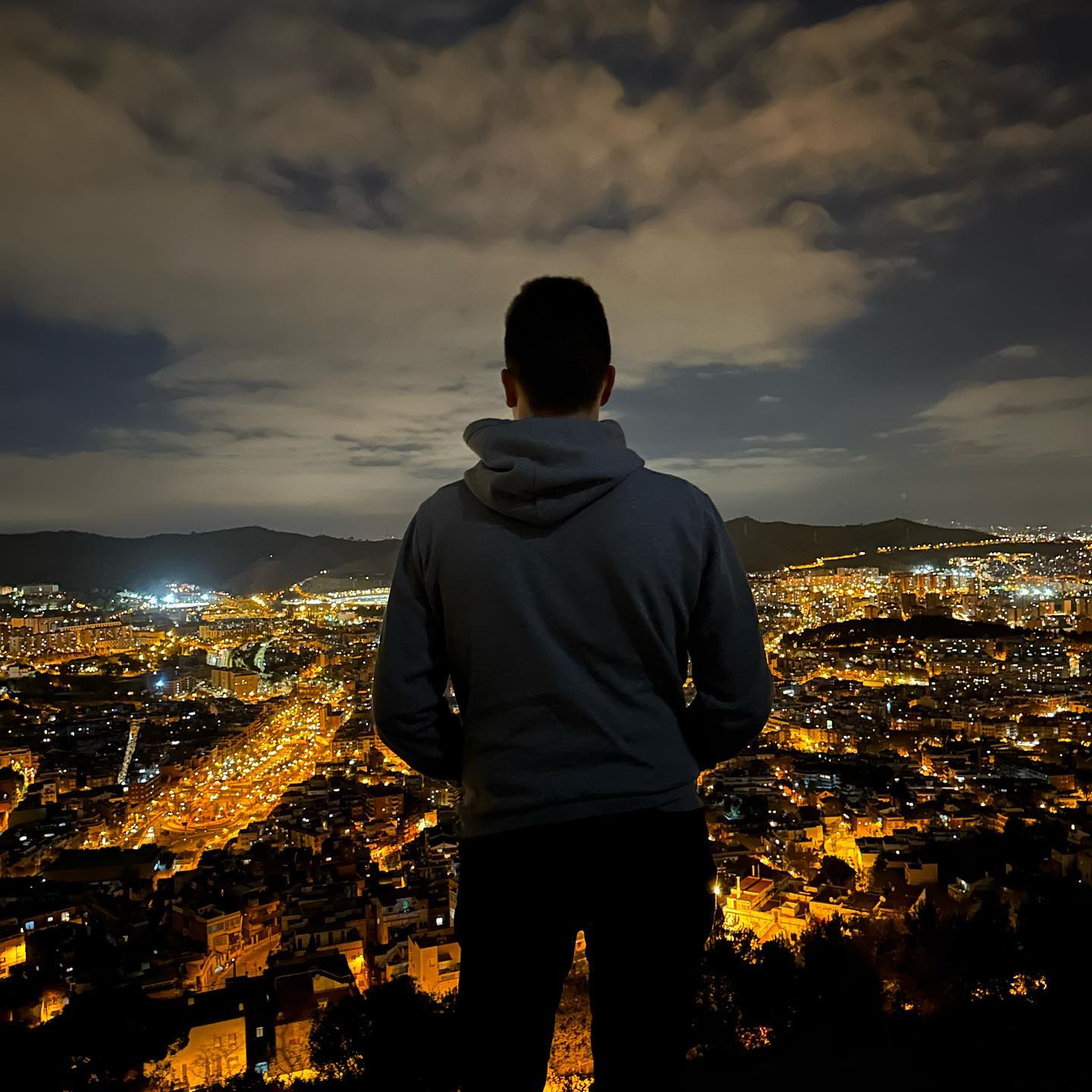 Hier könnte man Maxis geilen Arsch sehen!